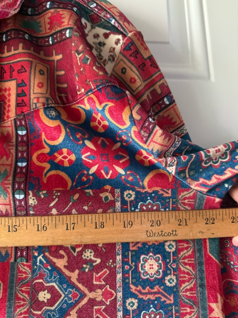 Tasha Polizzi Woman’s Velour Western Aztec Pattern Button Up Shirt Blouse - Picture 4 of 6